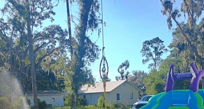 Cozy 1-bedroom 1-bath b&b in fantastic Lake Park with AC