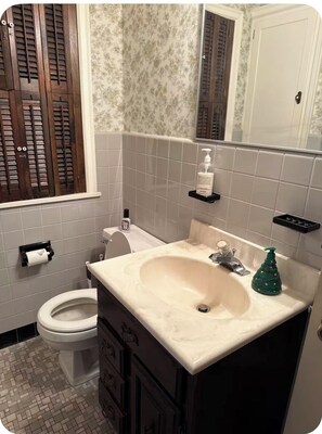 Unclassified image, 5 of 28, button - Riverfront Retreat Near Lake Wissota, Sleeps 10 + Pets (Jim Falls)