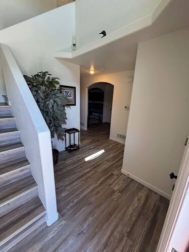 Charming 3-bedroom townhome with AC in Gillette