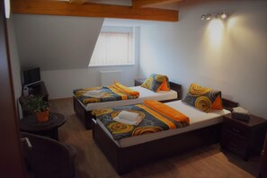 Unclassified image, 4 of 99, button - Motel Roubenka (Tyniste nad Orlici)