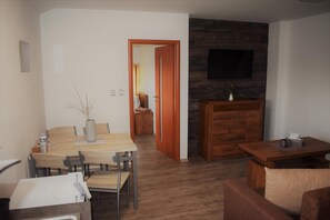 Unclassified image, 2 of 99, button - Motel Roubenka (Tyniste nad Orlici)