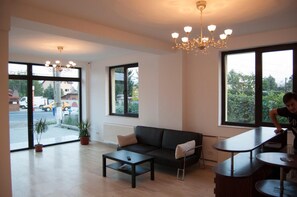View from property - Hotel Cristian (Afumaţi)