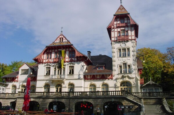Unclassified image, 1 of 24, button - Hotel Munzert (Hof)
