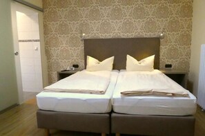 Unclassified image, 4 of 24, button - Hotel Munzert (Hof)