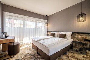 Unclassified image, 2 of 50, button - Urban Hotel (Debrecen)