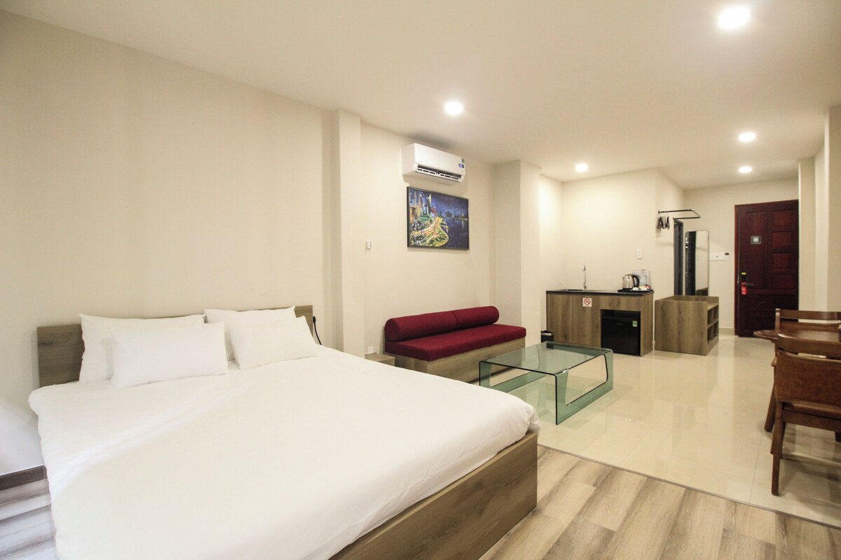 Deluxe Double Room, City View