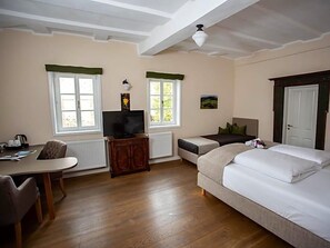 Unclassified image, 5 of 48, button - Altstadthotel Treysa (Schwalmstadt)