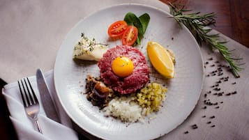 الطعام والشراب