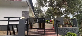 Serene 3-bedroom house in charming Suryanelli perfect for relaxing getaway