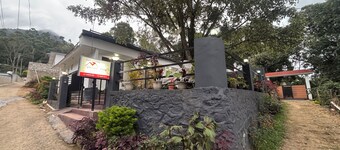 Serene 3-bedroom house in charming Suryanelli perfect for relaxing getaway