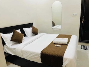 Unclassified image, 2 of 8, button - Get Book Hotel (Udaipur)