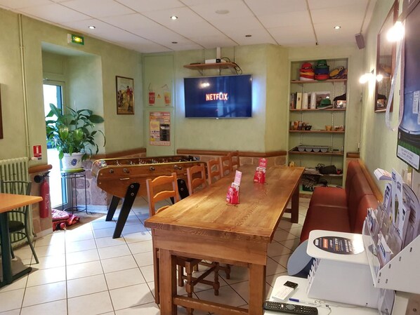 Unclassified image, 1 of 22, button - Hotel Des Voyageurs Chez Betty (Neussargues en Pinatelle)