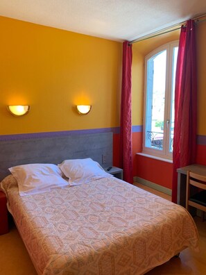 Unclassified image, 3 of 22, button - Hotel Des Voyageurs Chez Betty (Neussargues en Pinatelle)