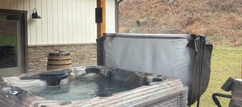 Rough Cut Lodge - Cypress Suite