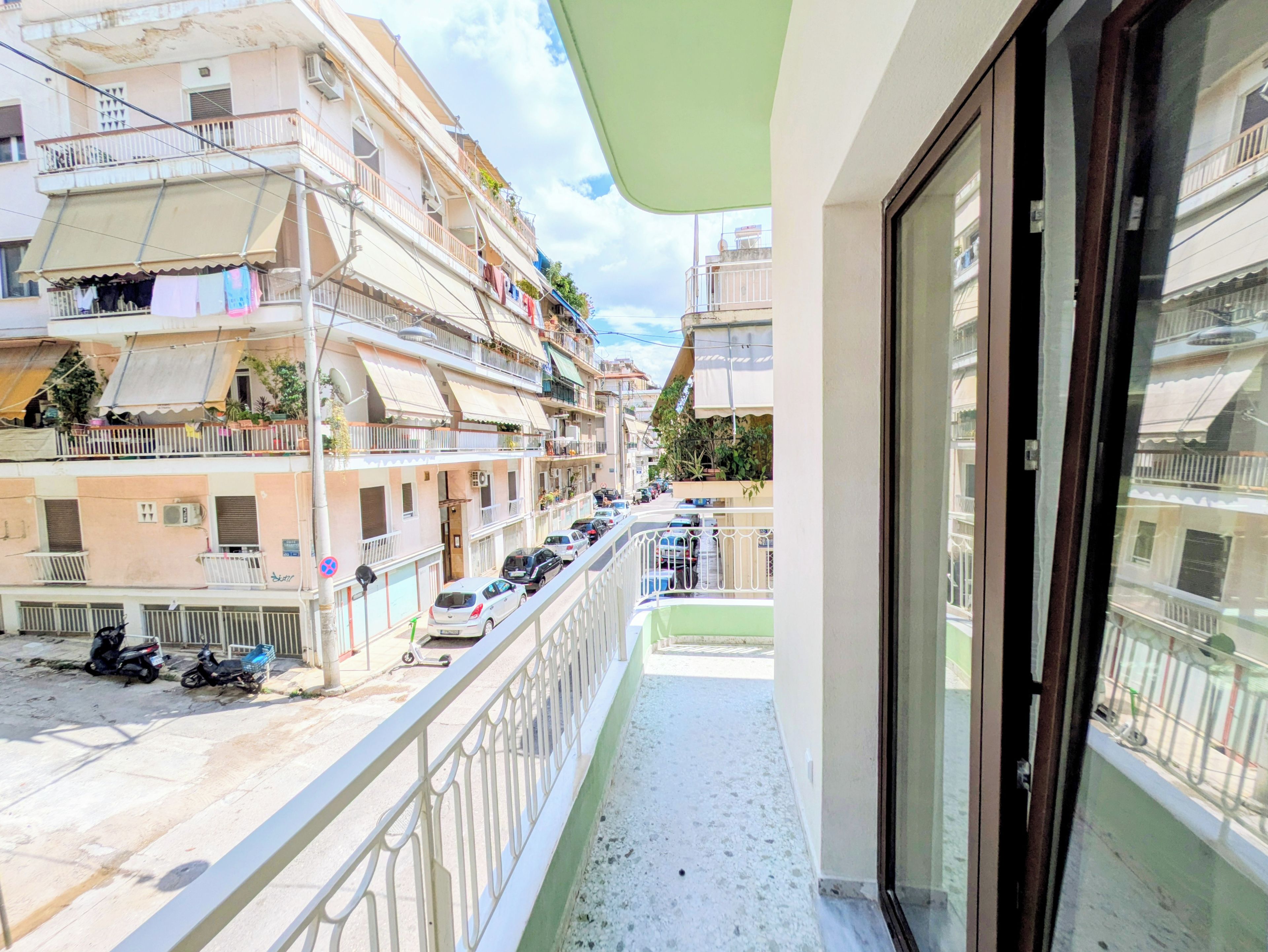 Doppia Superior, balcone, vista città | Una scrivania, postazione laptop, ferro/asse da stiro, Wi-Fi gratuito
