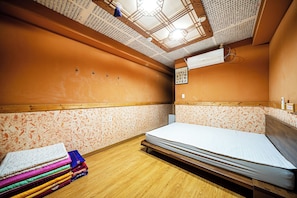 Kamar Keluarga, pemandangan kebun