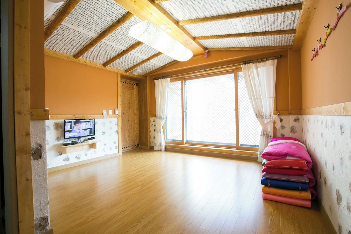 Kamar Keluarga, pemandangan kebun | Wi-Fi gratis