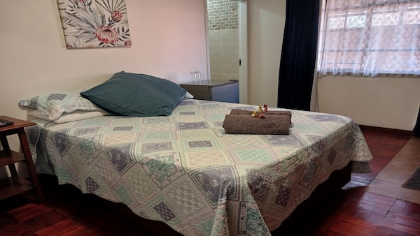 White Rose Guesthouse - Vanderbijlpark