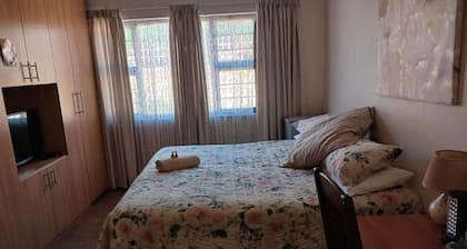 White Rose GuestHouse