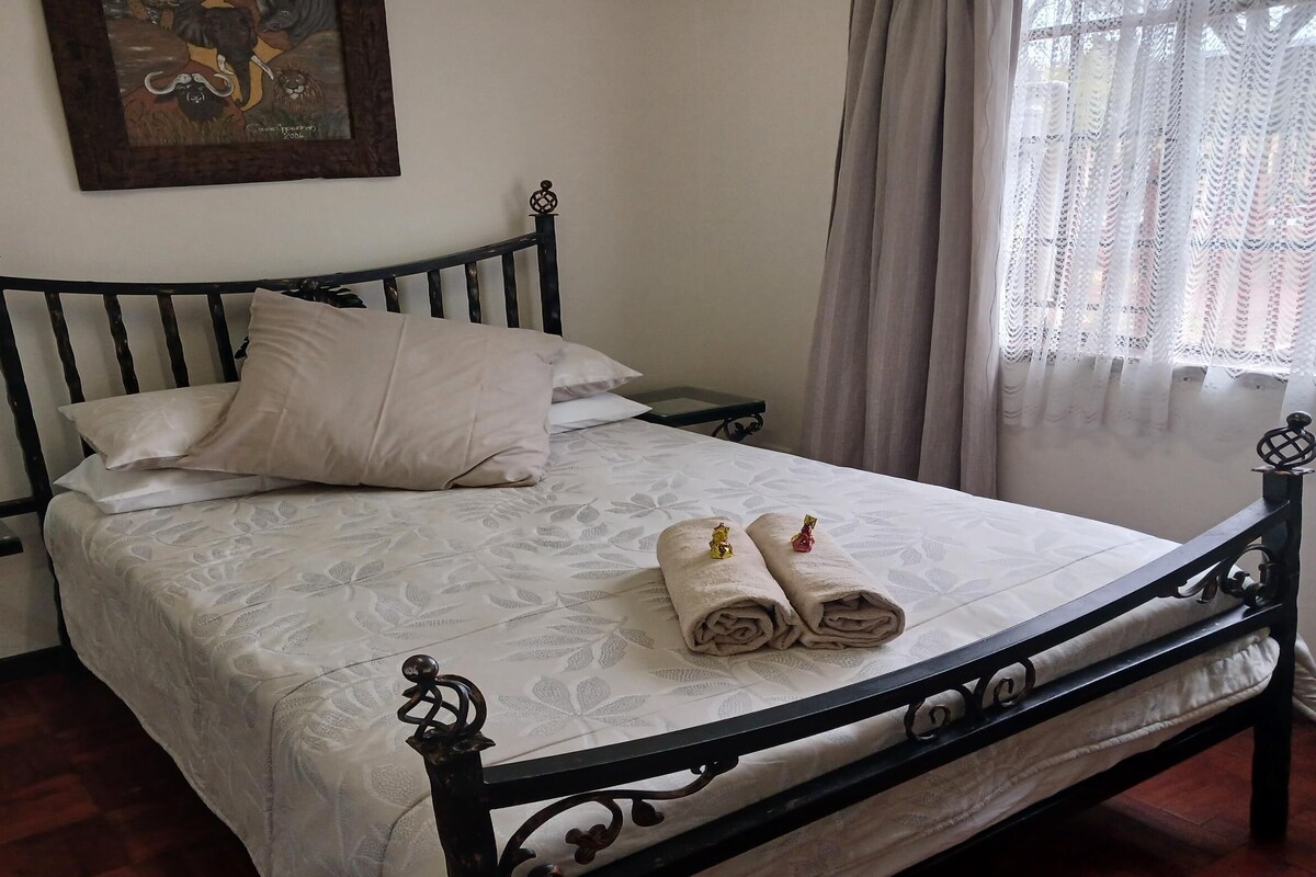 Habitación doble clásica | Tabla de planchar con plancha 