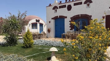 Family Twin Room, Multiple Beds, Non Smoking, Garden View | Front of property