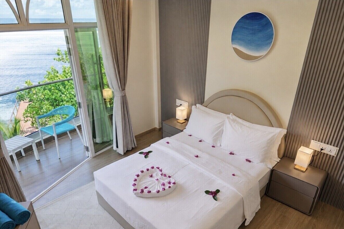 Superior Double or Twin Room, Balcony, Beach View | In-room safe, desk, laptop workspace, iron/ironing board (on request)
