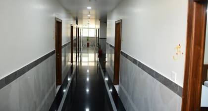 P A R GRAND LUXURY HOTEL