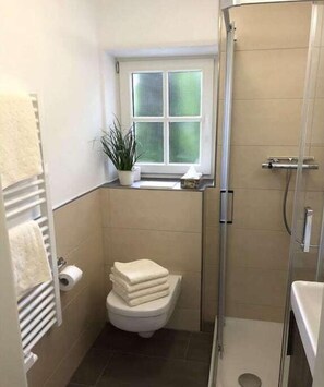 Bathroom - Am Sonneneck - Apartment 1 (Ruhpolding)