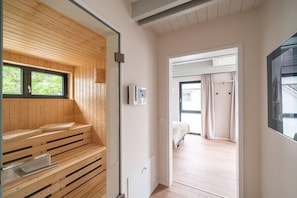 Room - Schlehe, homestead by the Baltic Sea forest (Zingst)