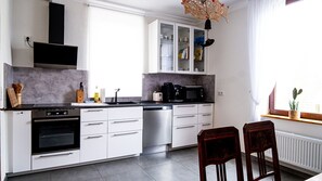 Private kitchen - Obere Stadtwohnung links - Erbacher Strasse 19 (Michelstadt)