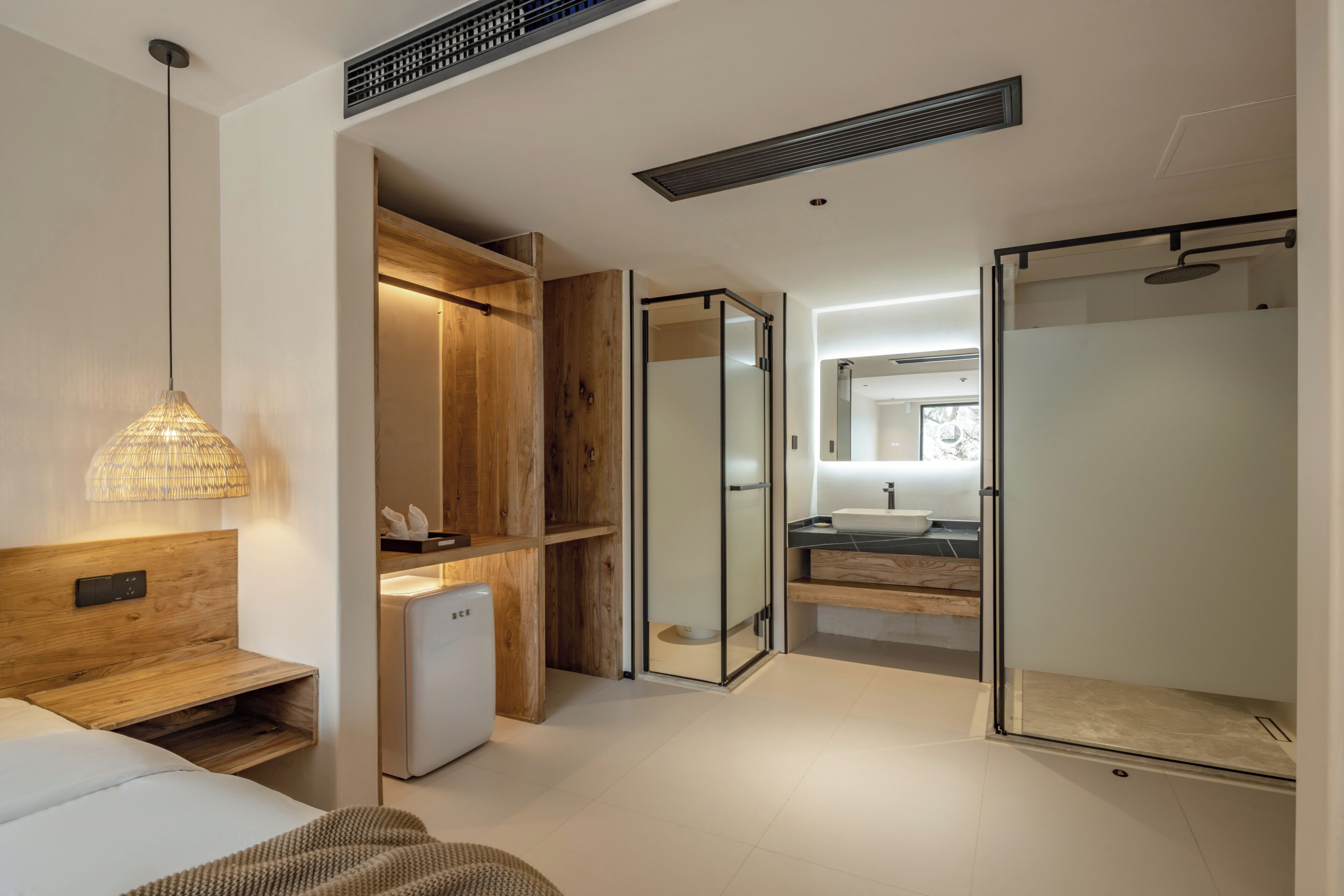 Basic Twin Room, Hill View | Bathroom