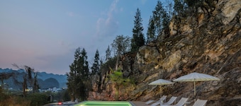 Yinyu Mountain View Holiday Beauty