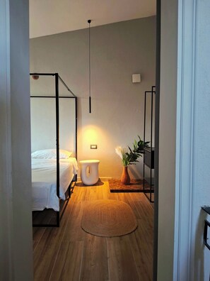 Room - Vrbo Property (Toscana)