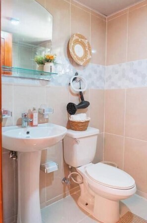 Bathroom - Vrbo Property (Santo Domingo Este)