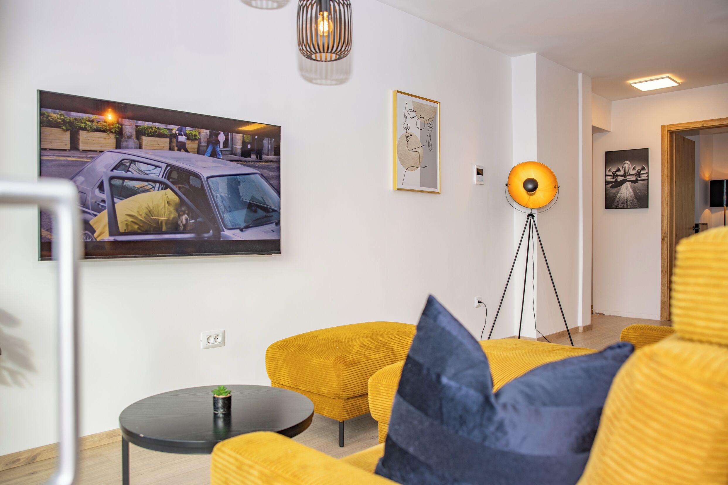 Modern Penthouse Helena With 3 Br, Pool, Sea View, Elevator & Garage - Tučepi
