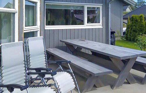 4 bedroom beautiful home in Færvik