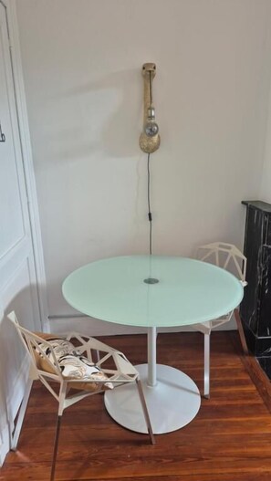 Dining - HI bed & breakfast (Liège)