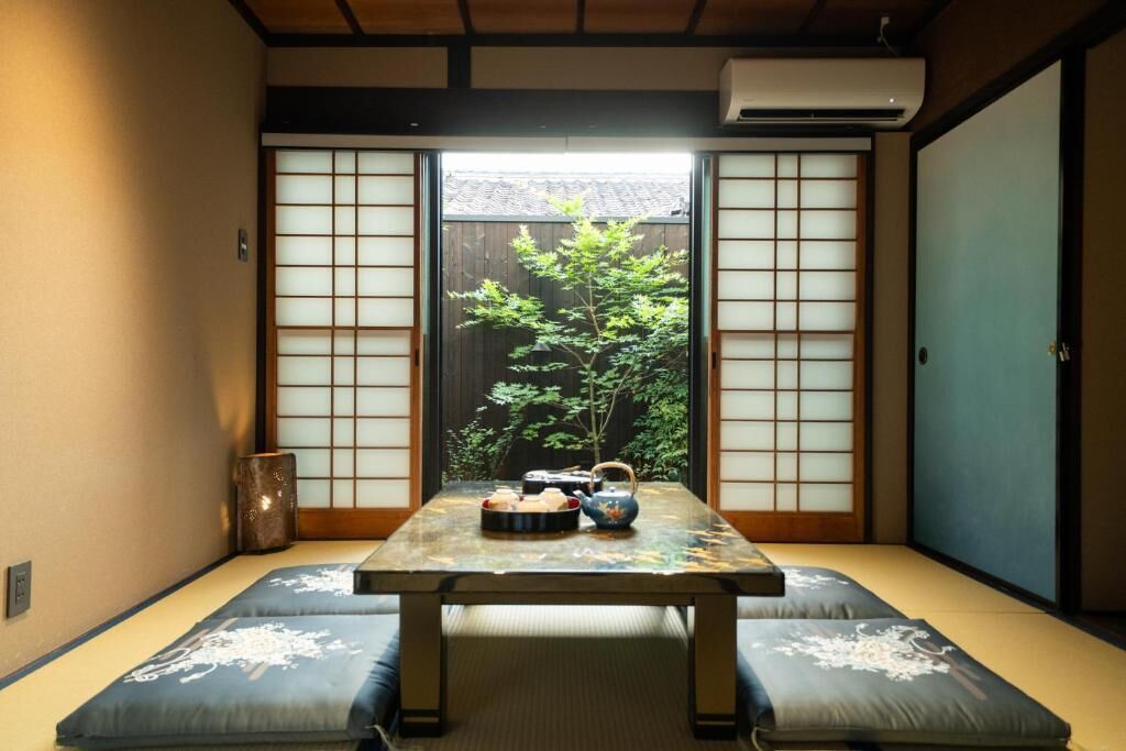 Villa, Non Smoking, Kitchenette | Dining
