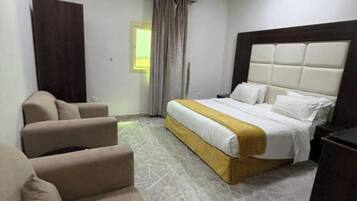 Junior Suite | Soundproofing, iron/ironing board, WiFi (free)