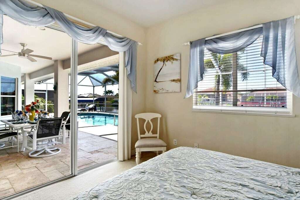 Iron/ironing board, travel cot, free WiFi, bed sheets