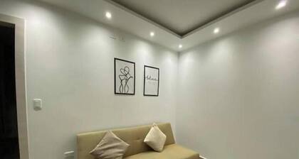 Modern Suite | North Quito | Couples and Executives