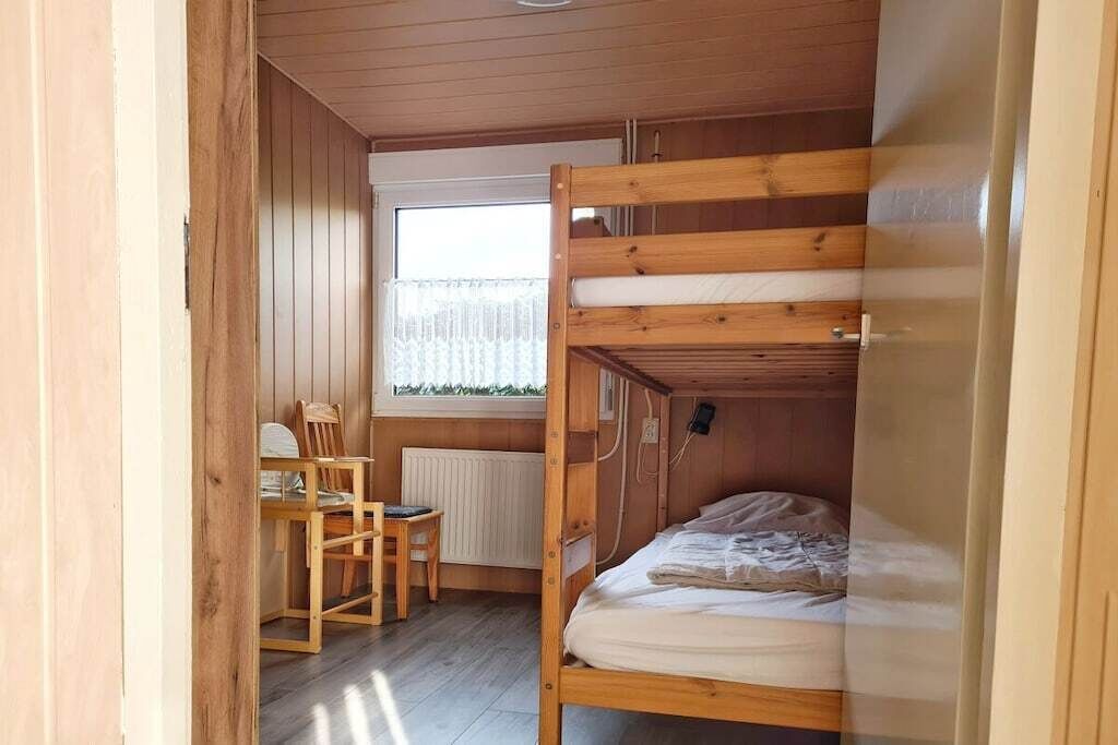 Bügeleisen/Bügelbrett, Reisekinderbett, kostenloses WLAN