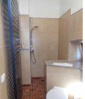 Bathroom - Manor house at the moated castle (Vierkirchen)