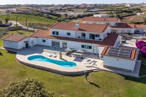 Unclassified image, 3 of 37, button - Villa in Ribamar with swimming pool (Ribamar)