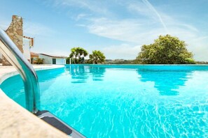 Unclassified image, 2 of 37, button - Villa in Ribamar with swimming pool (Ribamar)