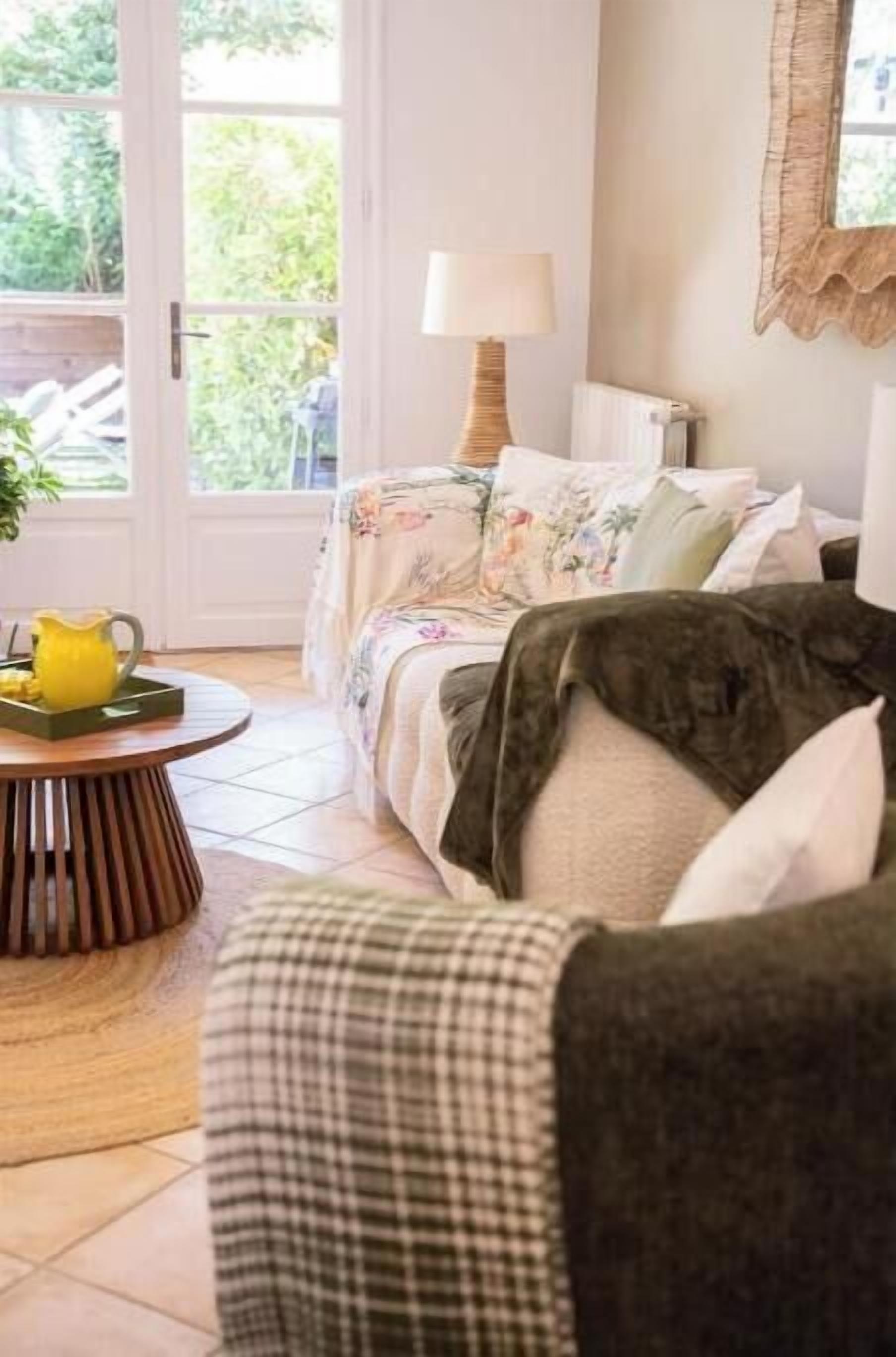 Gite Avec Spa-jacuzzi, Jardin Dans Les Alpilles - Bouches-du-Rhône
