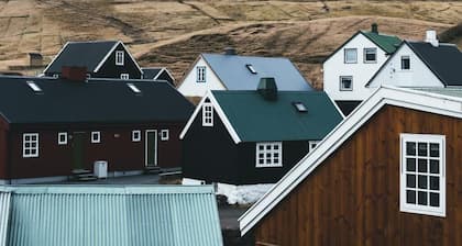 Arctic Cabin Hideaway with Fjord View