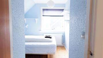 WiFi, bed sheets