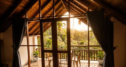 Nine Arch Jungle Inn