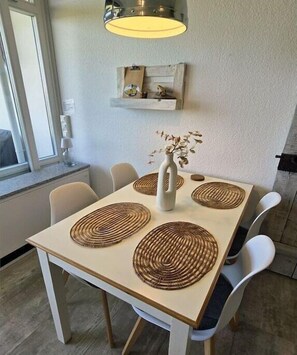 Luokittelematon kuva, 4 kautta 19, painike